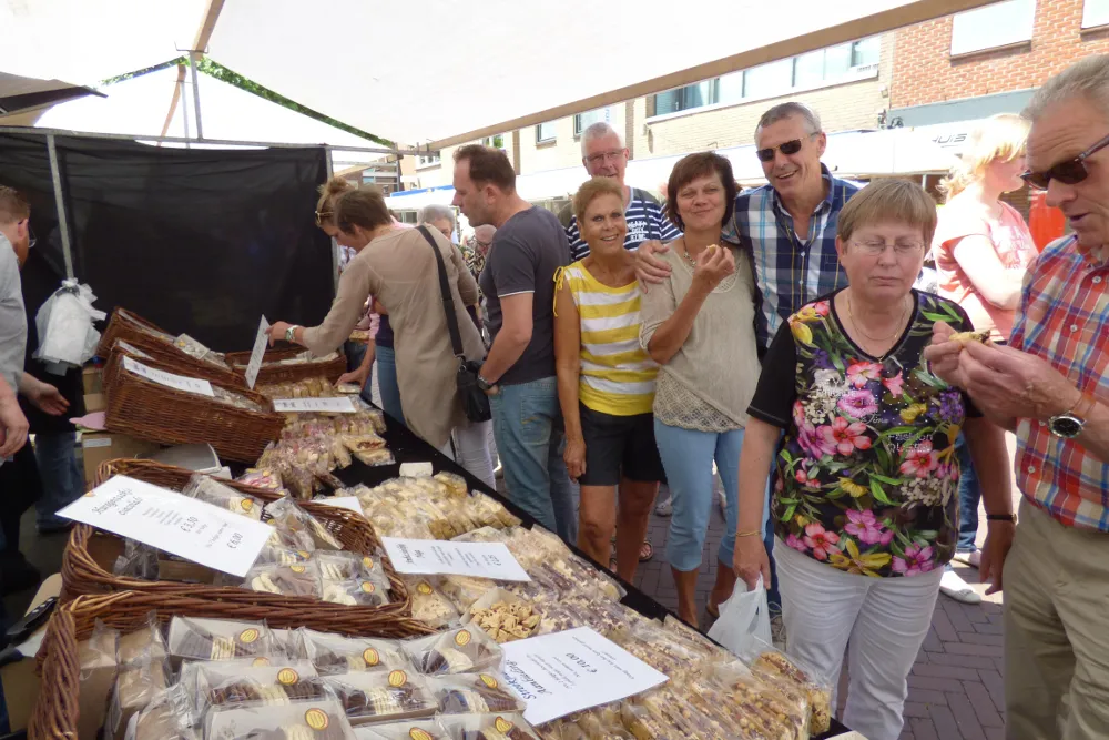 r8hu8j07hxaclpl2vltsna2ou chocolade