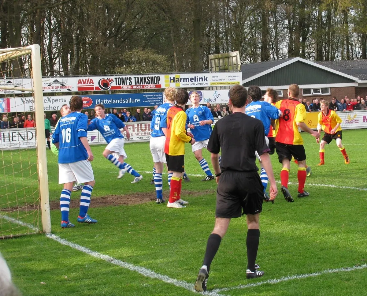 sf3g2crr6gi04otnw8597yw41 stevo tvc 1