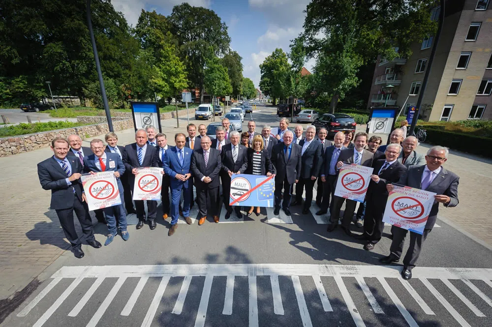 t9xip8tyohl09dnkr13appolc 140821dsc3035