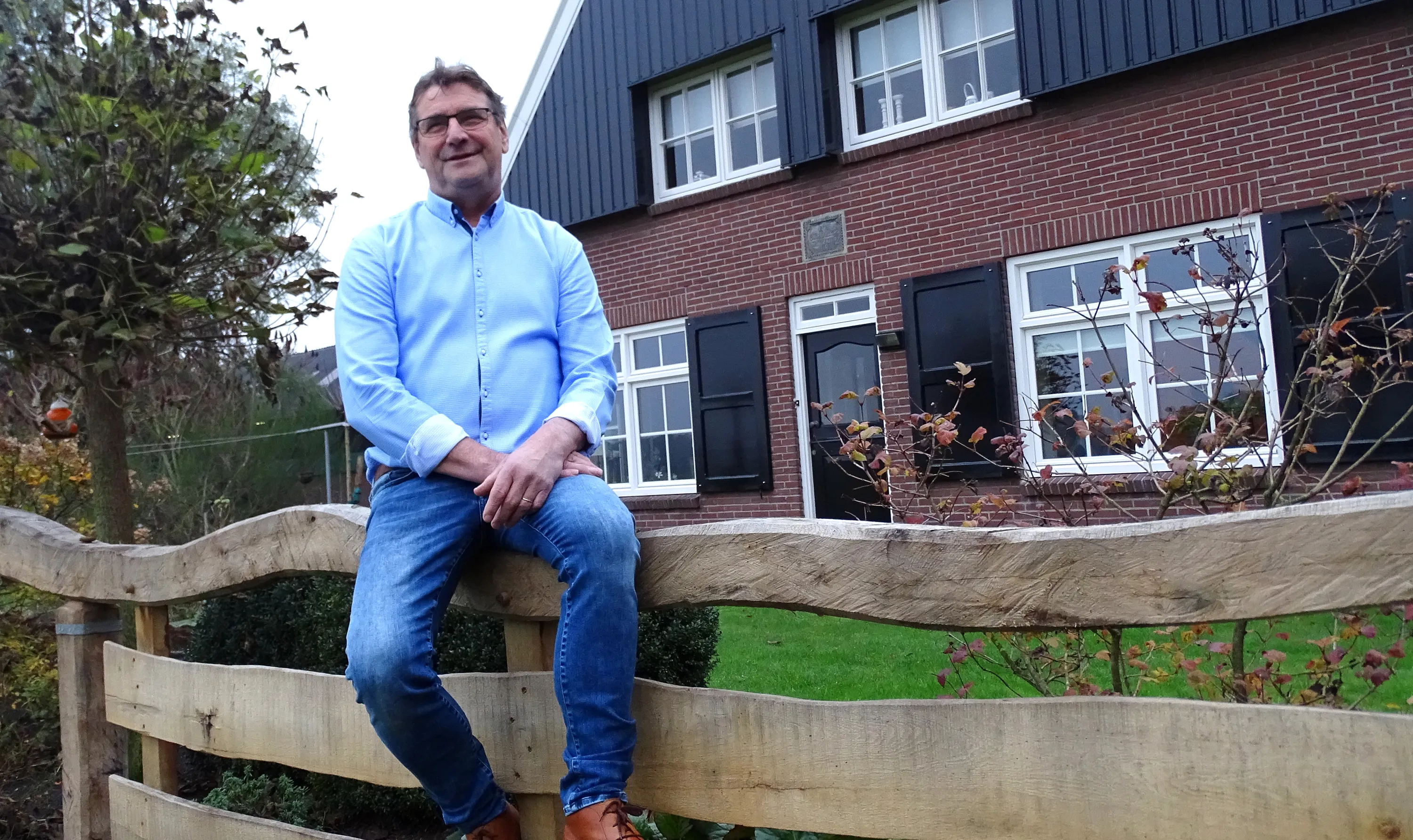 tonny busscher op hek