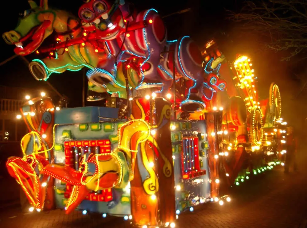 tpajpxwbfpokf7ipar499mi7l twentse verlichte carnavalsoptocht