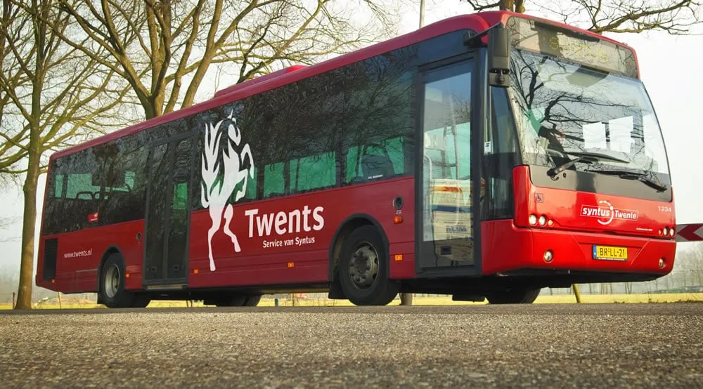 uah01ti9f8ptwa6scnarv1iw4 bus