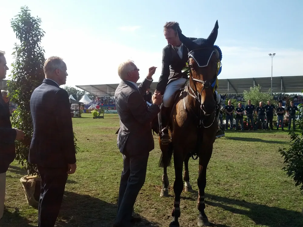 vcrqriruyot9uu8zyau4o69pg 2013 07 07 17