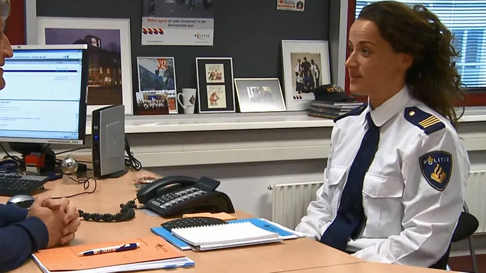 verhoor politie proces verbaal verdachte opgepakt arrestatie hulpdienst