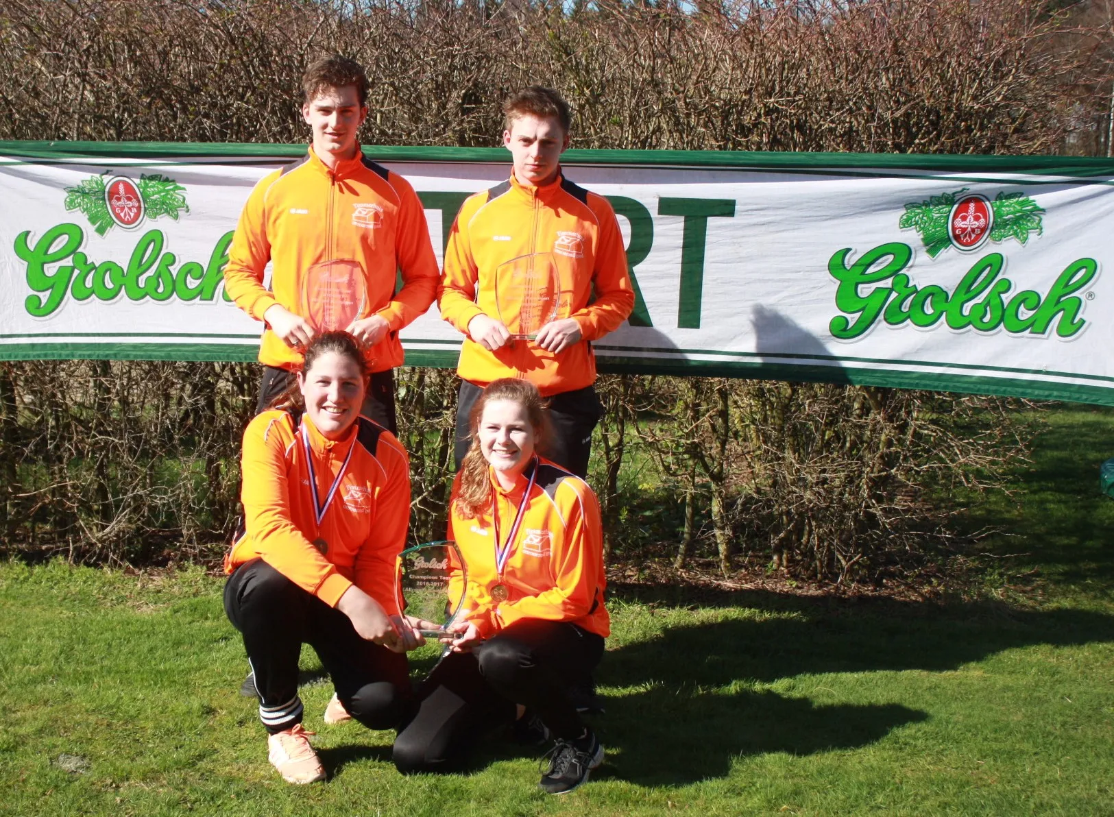 vlnr jochem en jesse wennink silke tulk suzan zieverink allround kampioenen