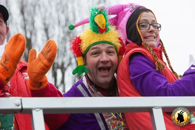 vs6qb4d75e53u4x7h0xsu8a3b carnavalsoptocht albergen