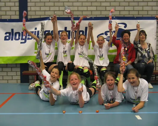 wo6kmnszt0tfw1w01bfhdlks0 150618