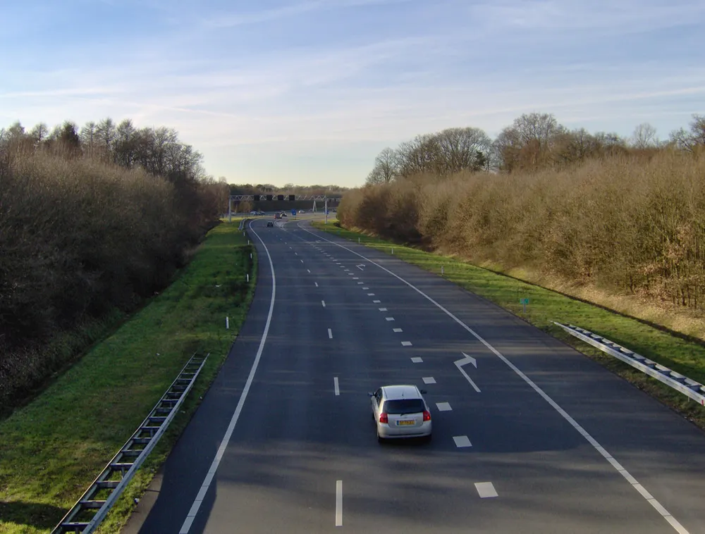 ypuy28vy9cztj9tbt2us61fwp 185945