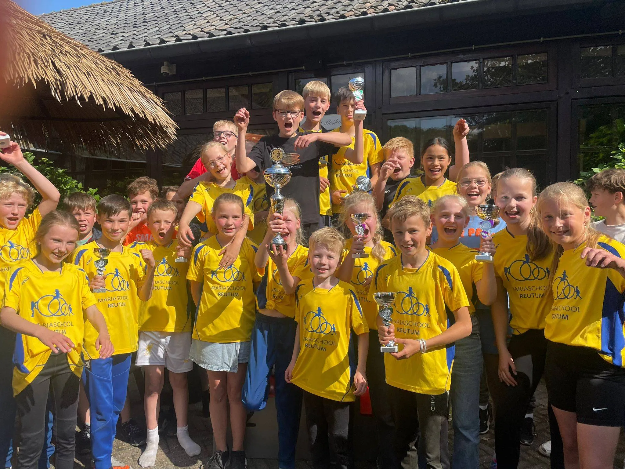 mariaschool reutum wint de wisselbokaal