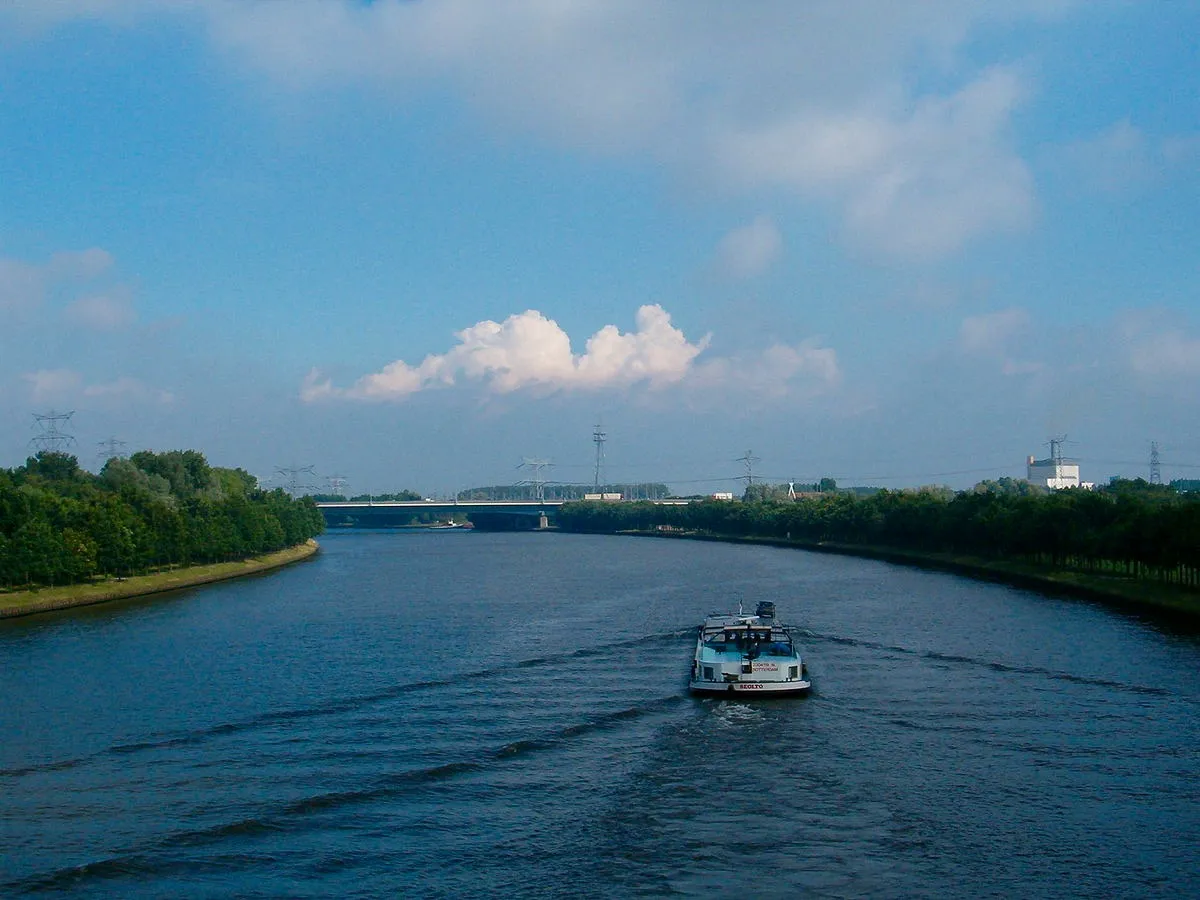 1200px amsterdamrijnkanaal 880 1