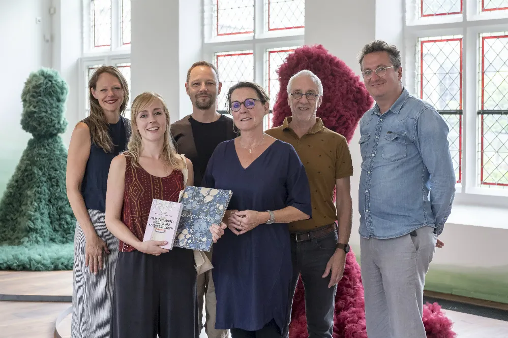 200000ste bezoeker centraal museum