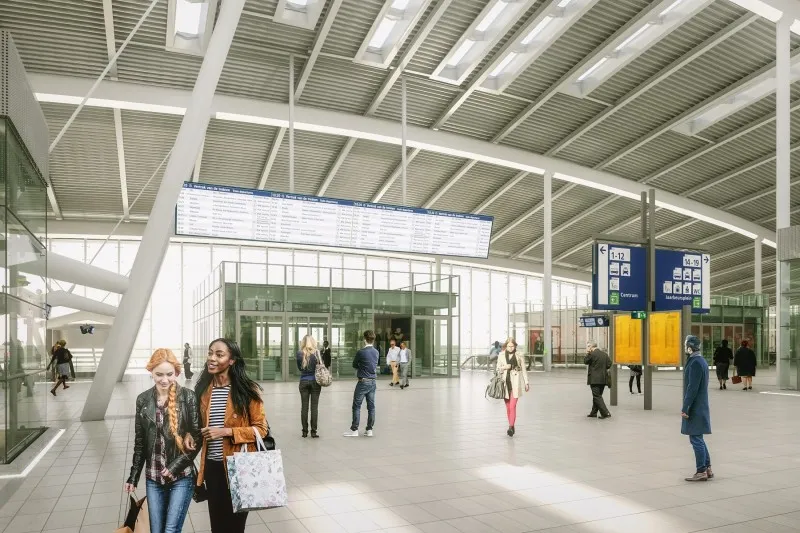 beeldreisinformatieschermstationutrechtcentraal
