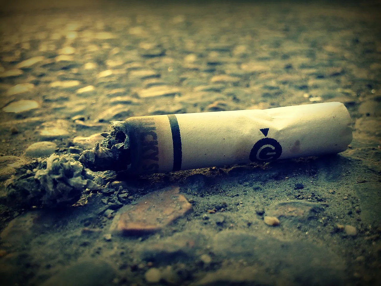 cigarette butt 63338 1280