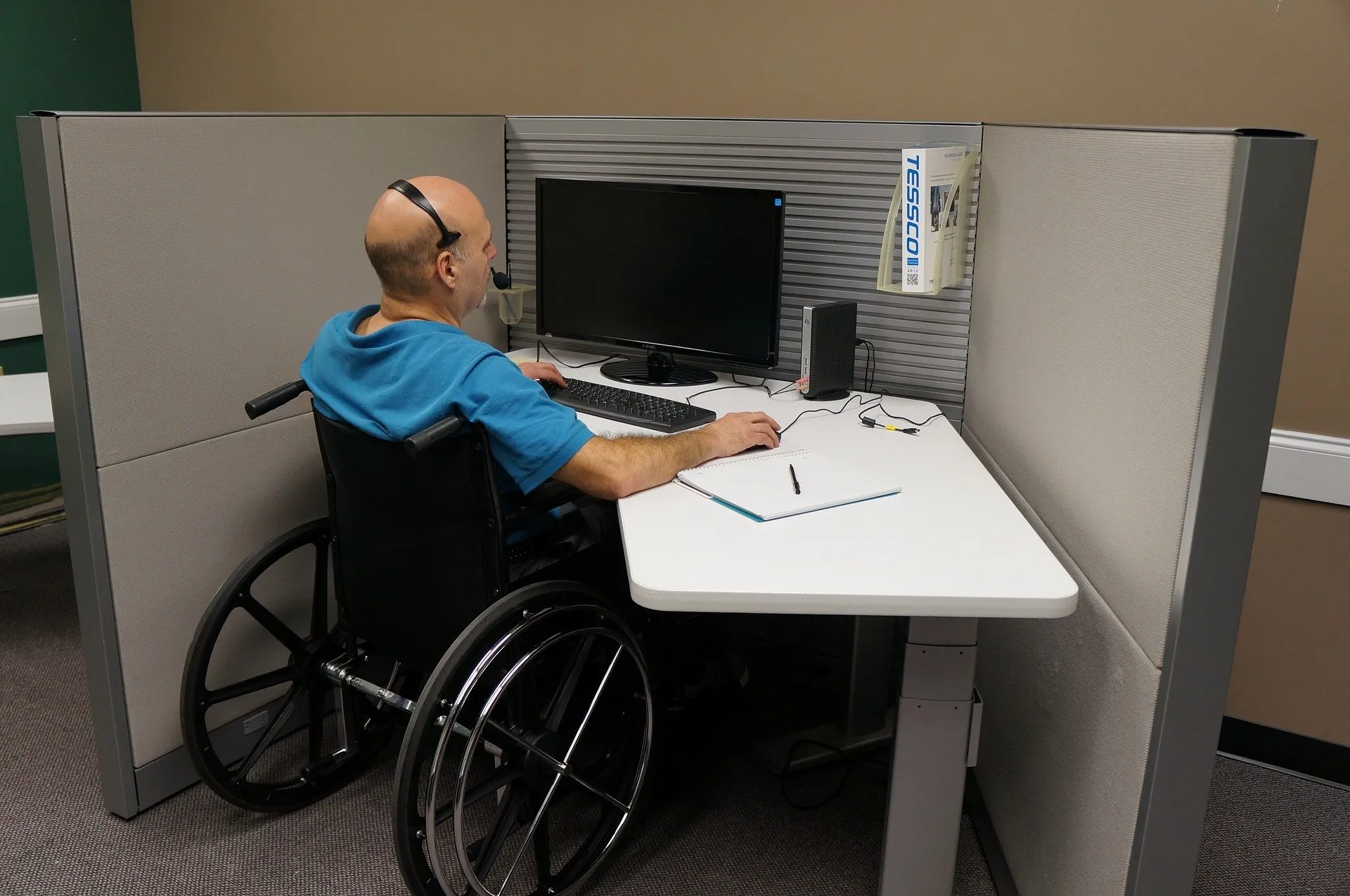 disabled 2199122 1920