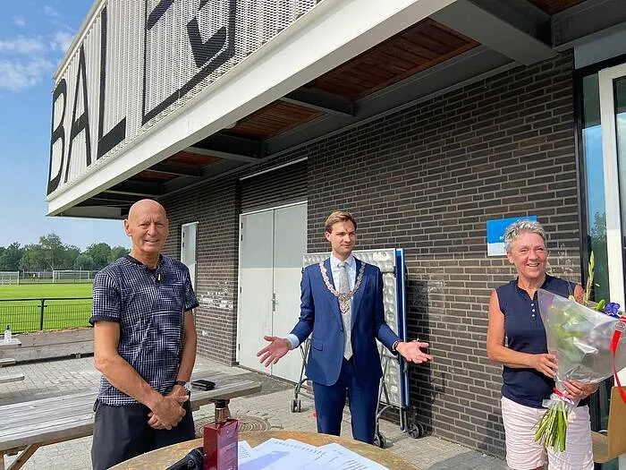 domtoren in goud 27 juni ooijen 28635d5865