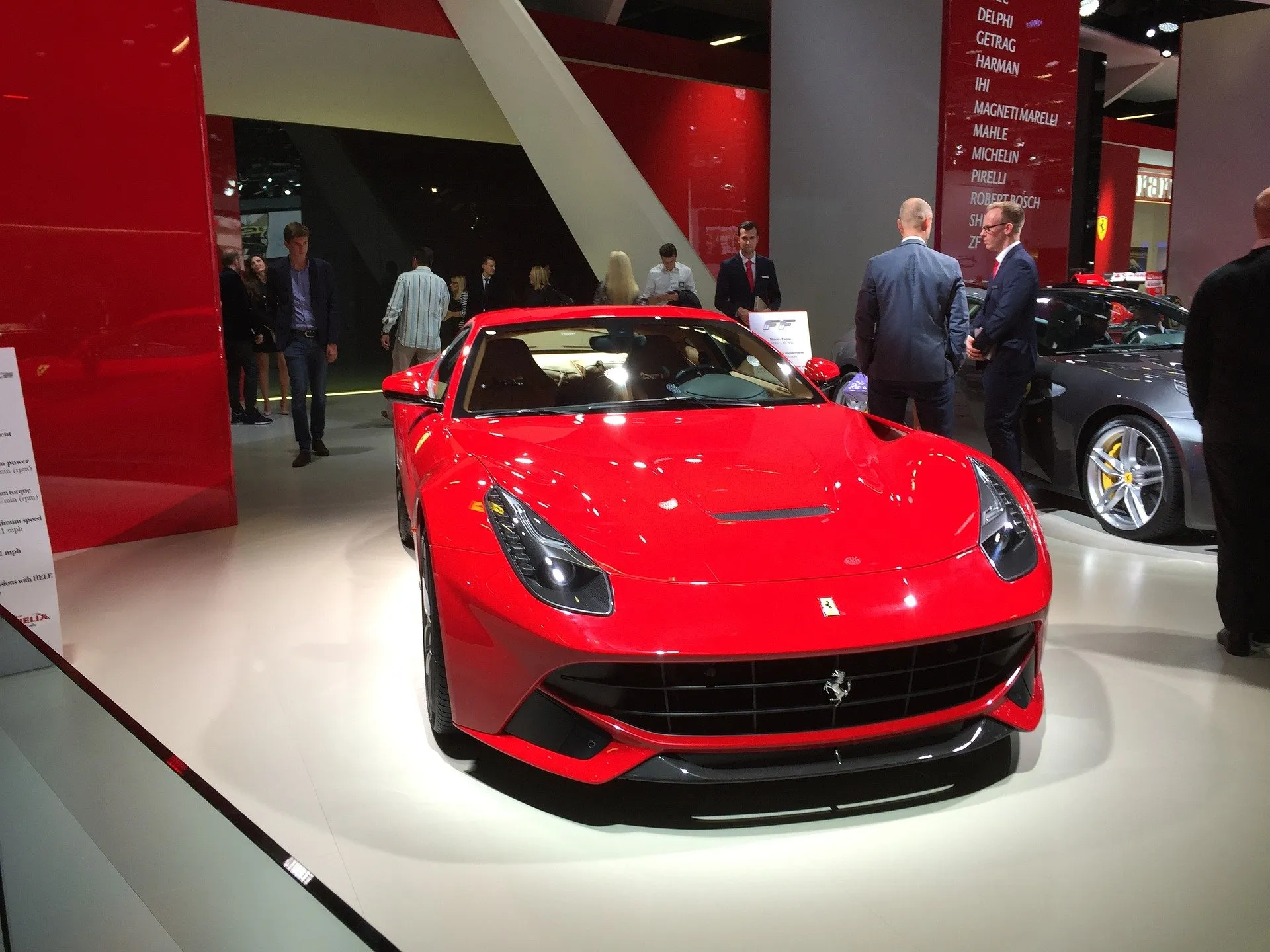 ferrari g550017c4c 1920