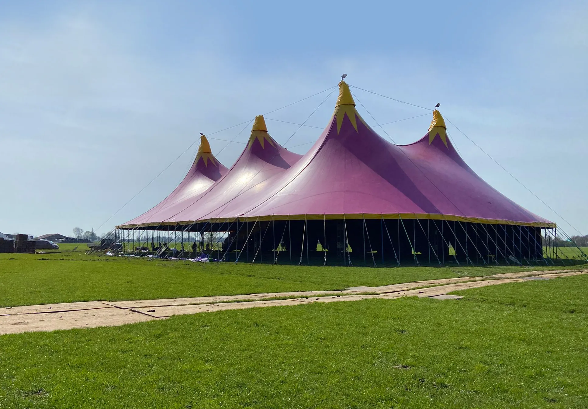 foto feesttent xxl pimpelpaas feestival in utrecht