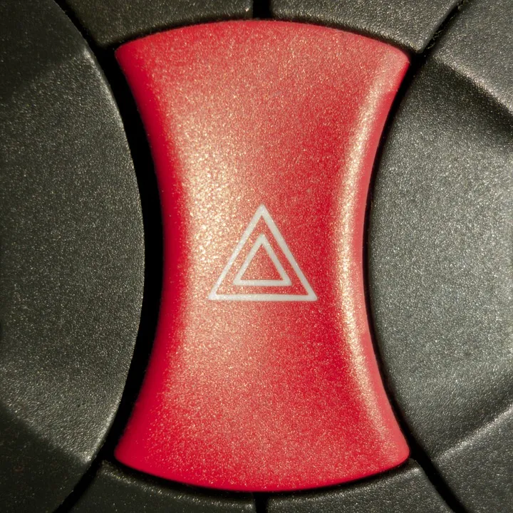 hazard warning 453752 960 720