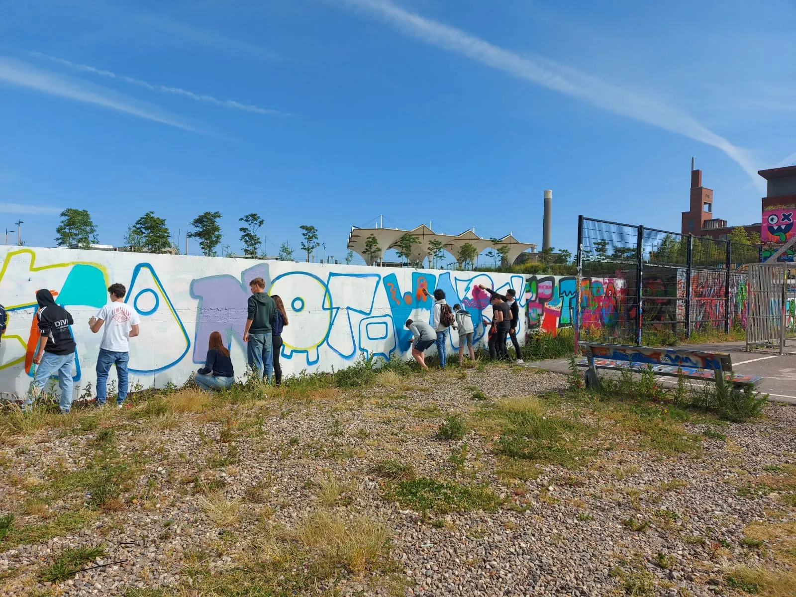 leerlingen lrcollege maken graffititkunst foto tomas sabatello