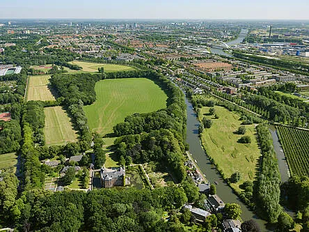 luchtfoto slot zuylen