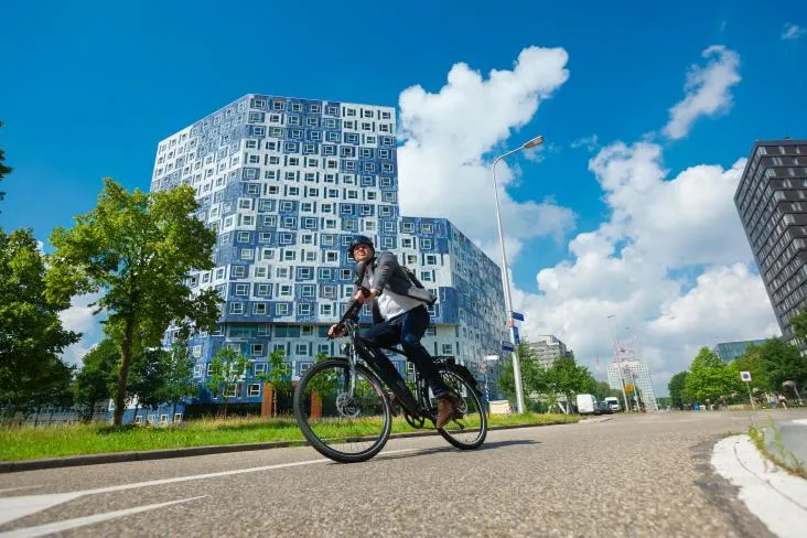 man op speedpedelec