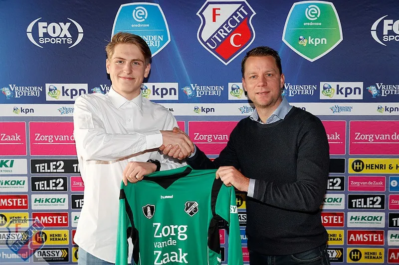 mikkie van sas contract