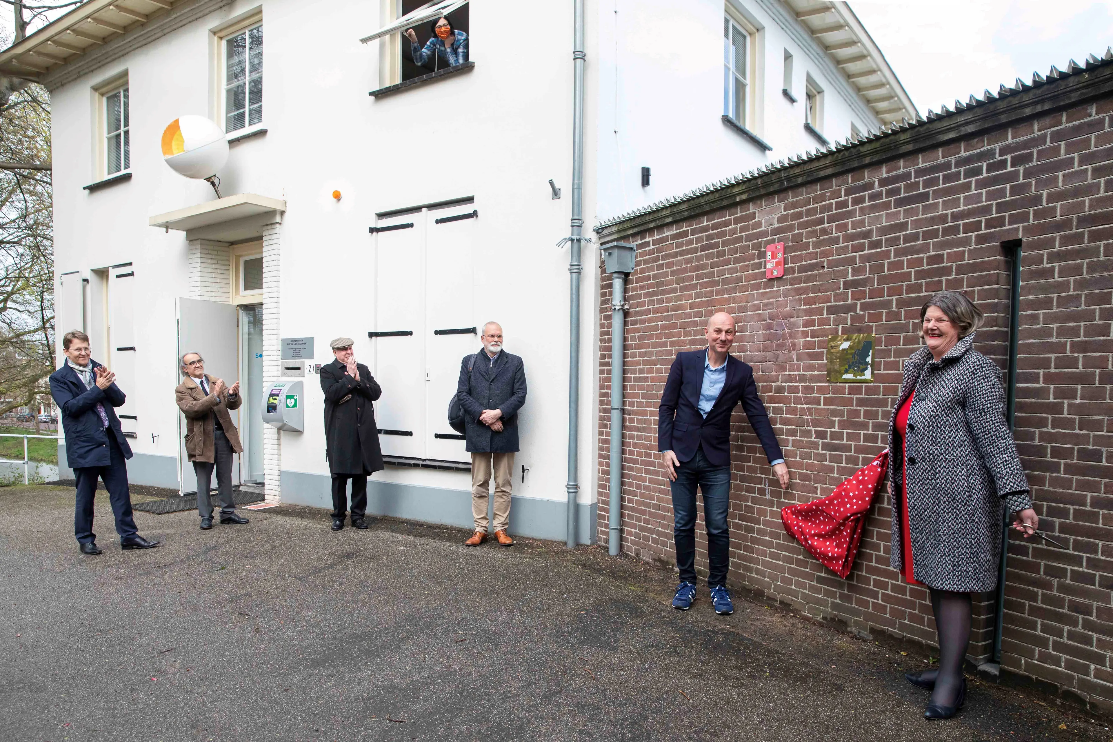 onthulling eps plaquette sonnenborgh