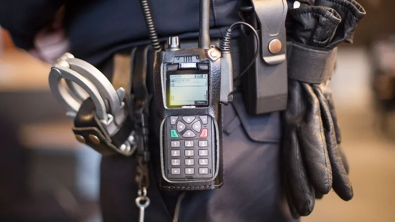 portofoon en handboeien