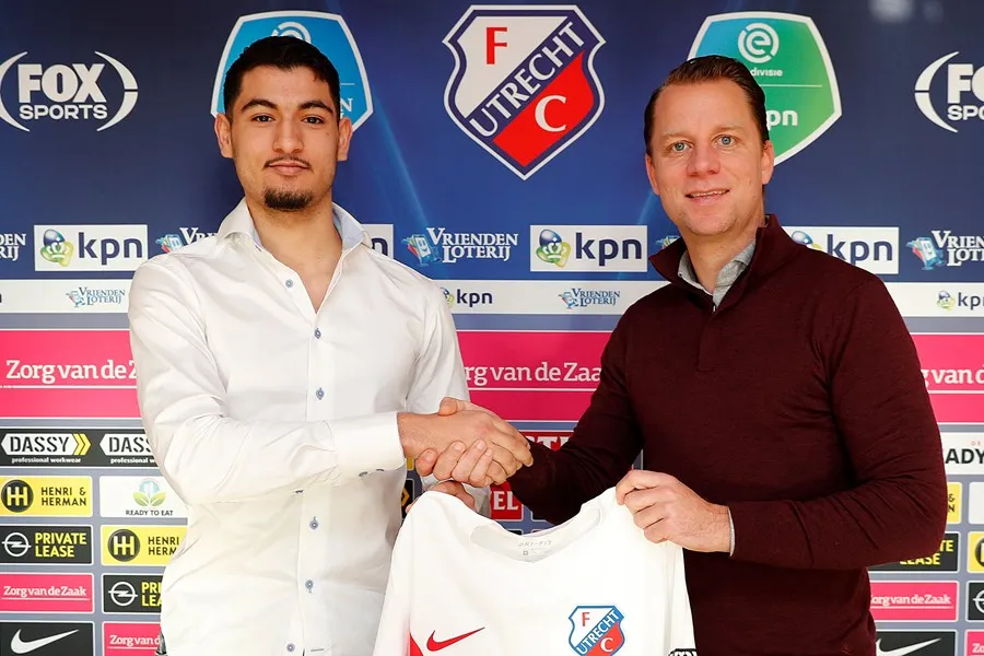 reda akmum contract