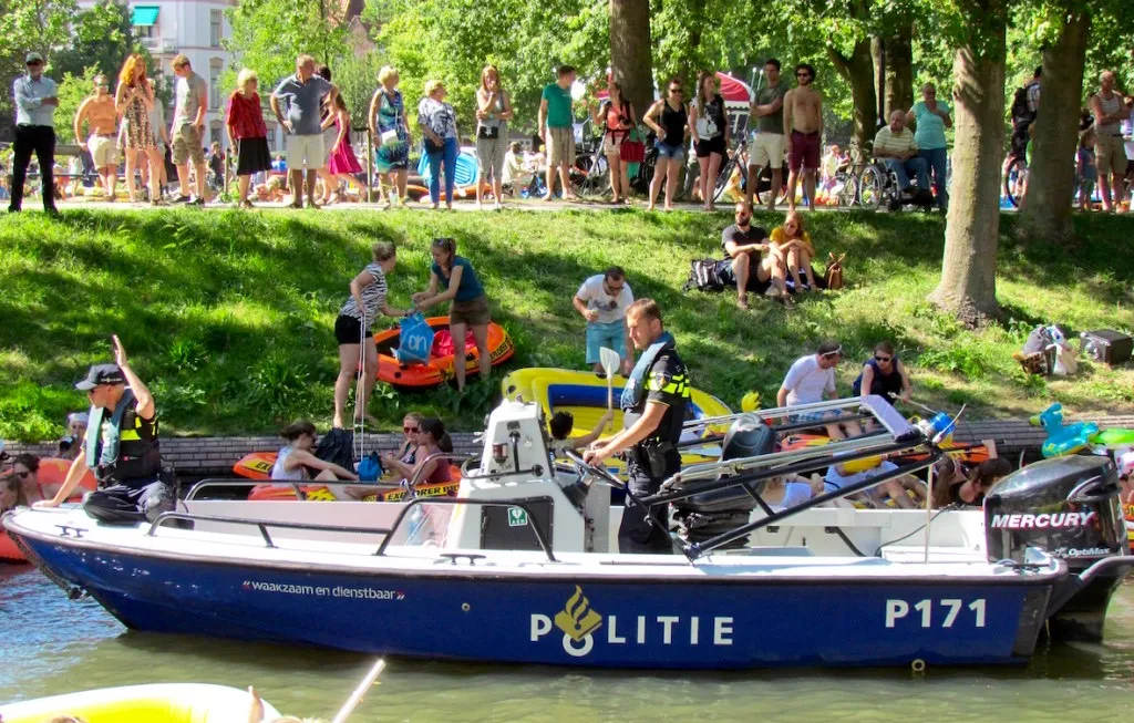 rubberboot 8a 1024x768 1 1