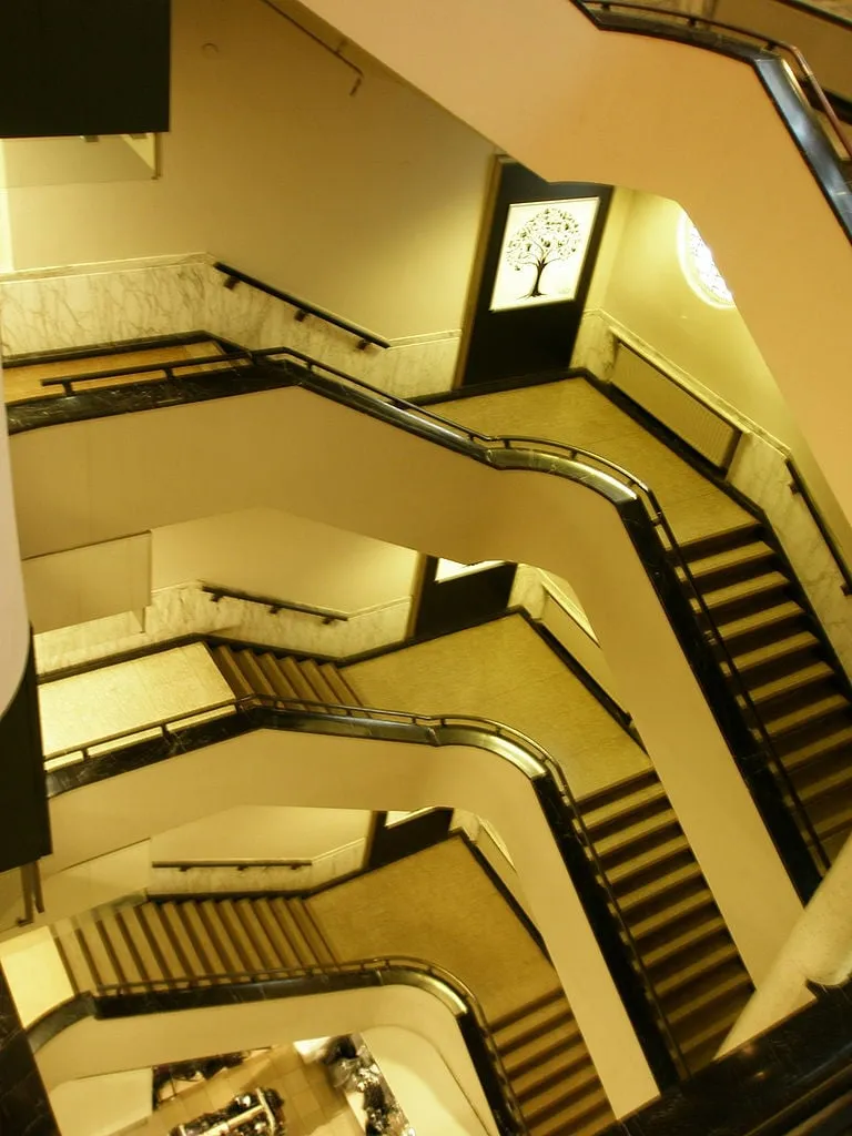 staircase vroom dreesman 1