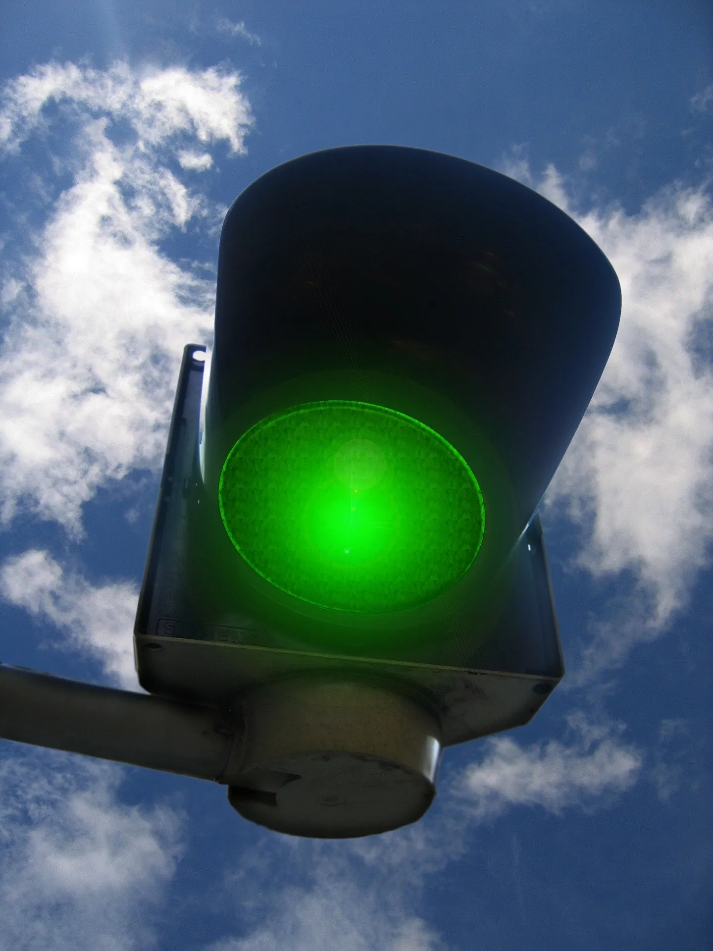 traffic lights 208253 1920