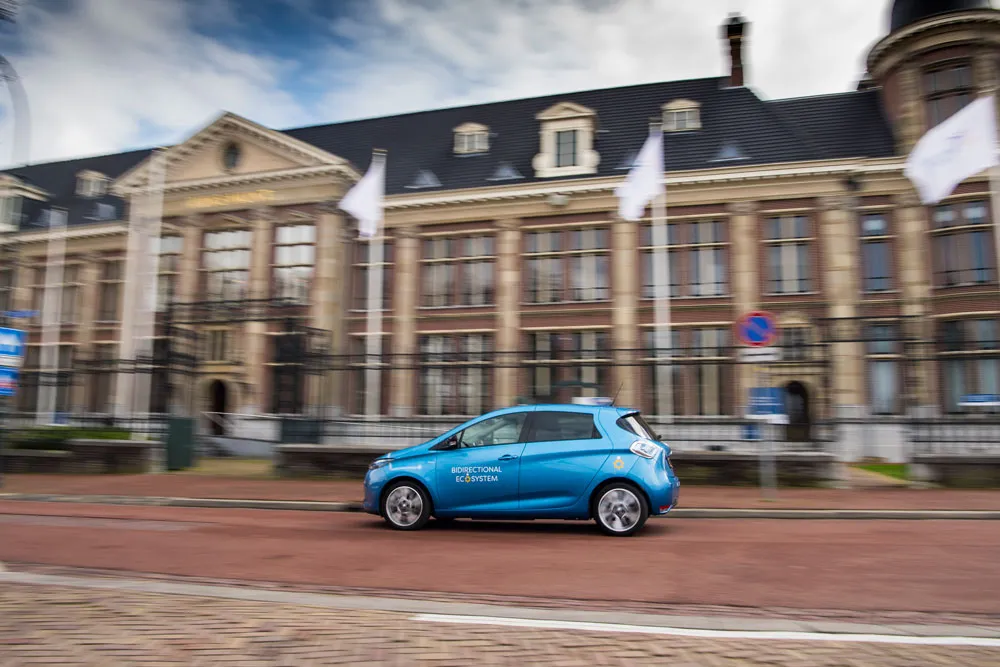 wedrivesolar renault muntgebouwutrecht