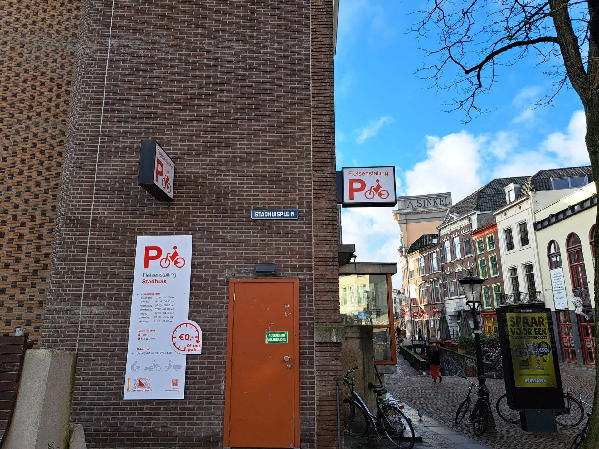 stadhuis fietsenstalling
