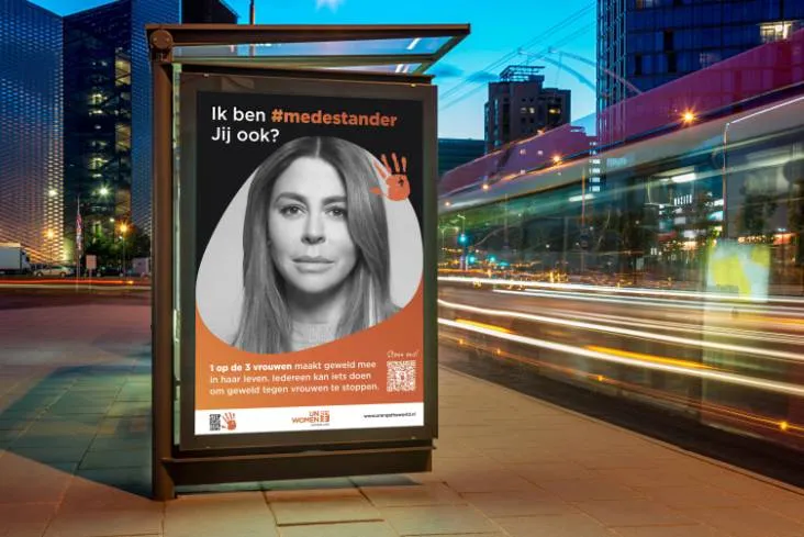 Mock-up Orange the World abri