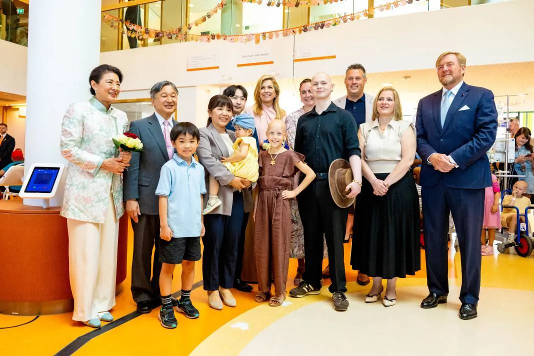 bezoek Maxima centrum Japans keizerspaar