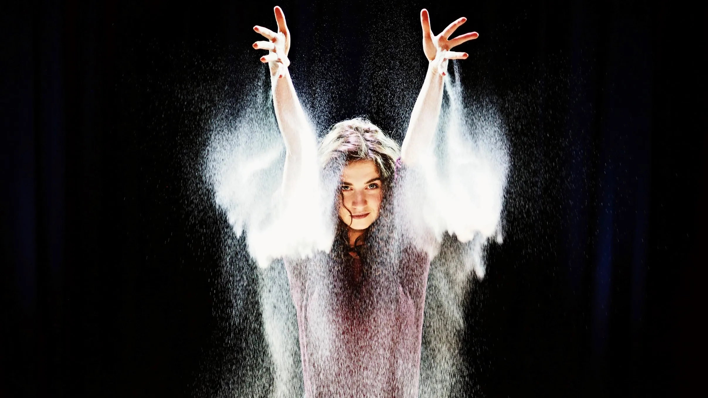 2223 gv de rode sneakers de zandprinses