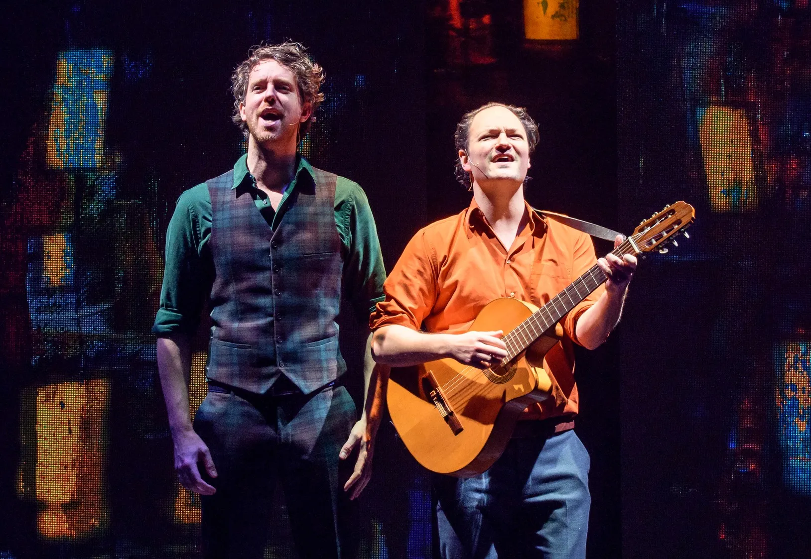 bijgesneden van der laan woe pesetas scenefoto 3 c amy van leiden e02