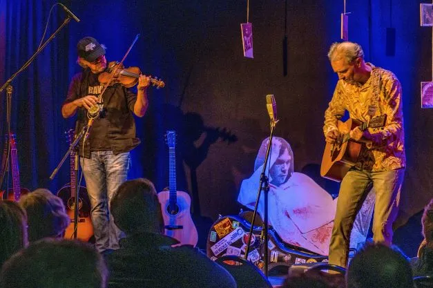 de man die denkt dat henru en gijsbert