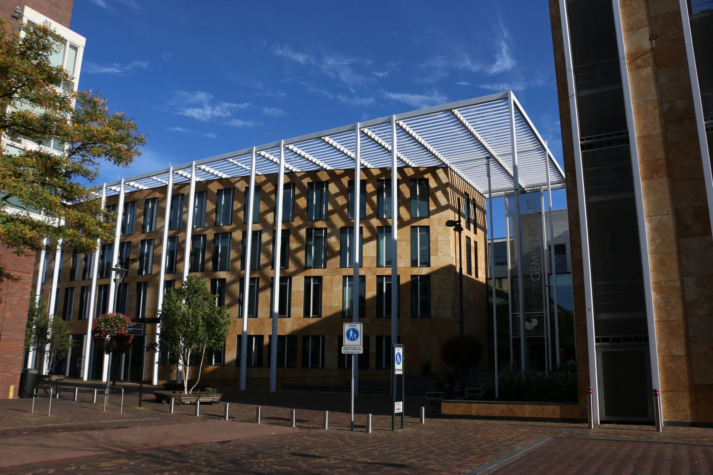 gemeentehuis 2 b