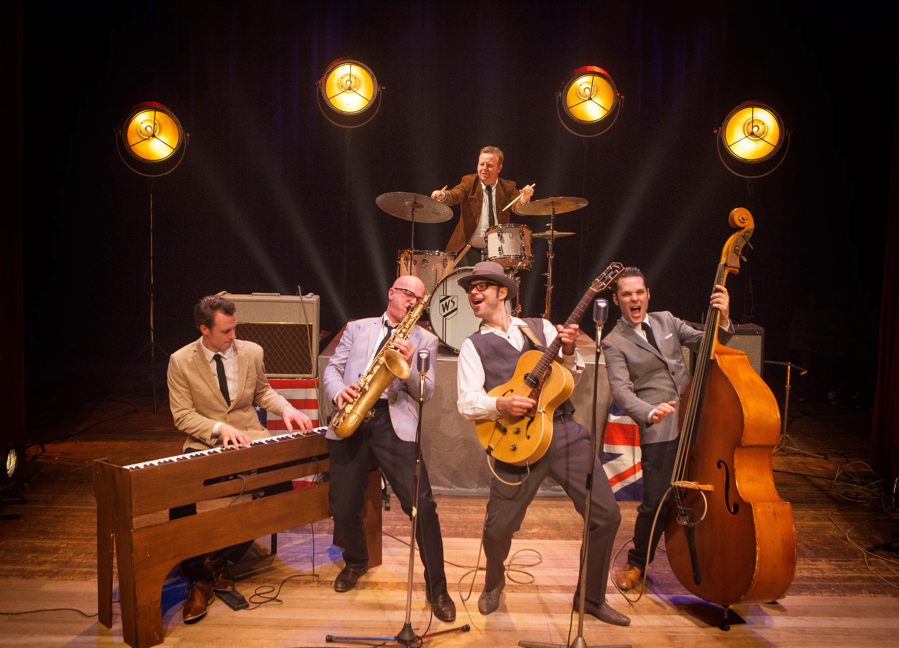 kik the bentleys to liverpool and back dennis boxem