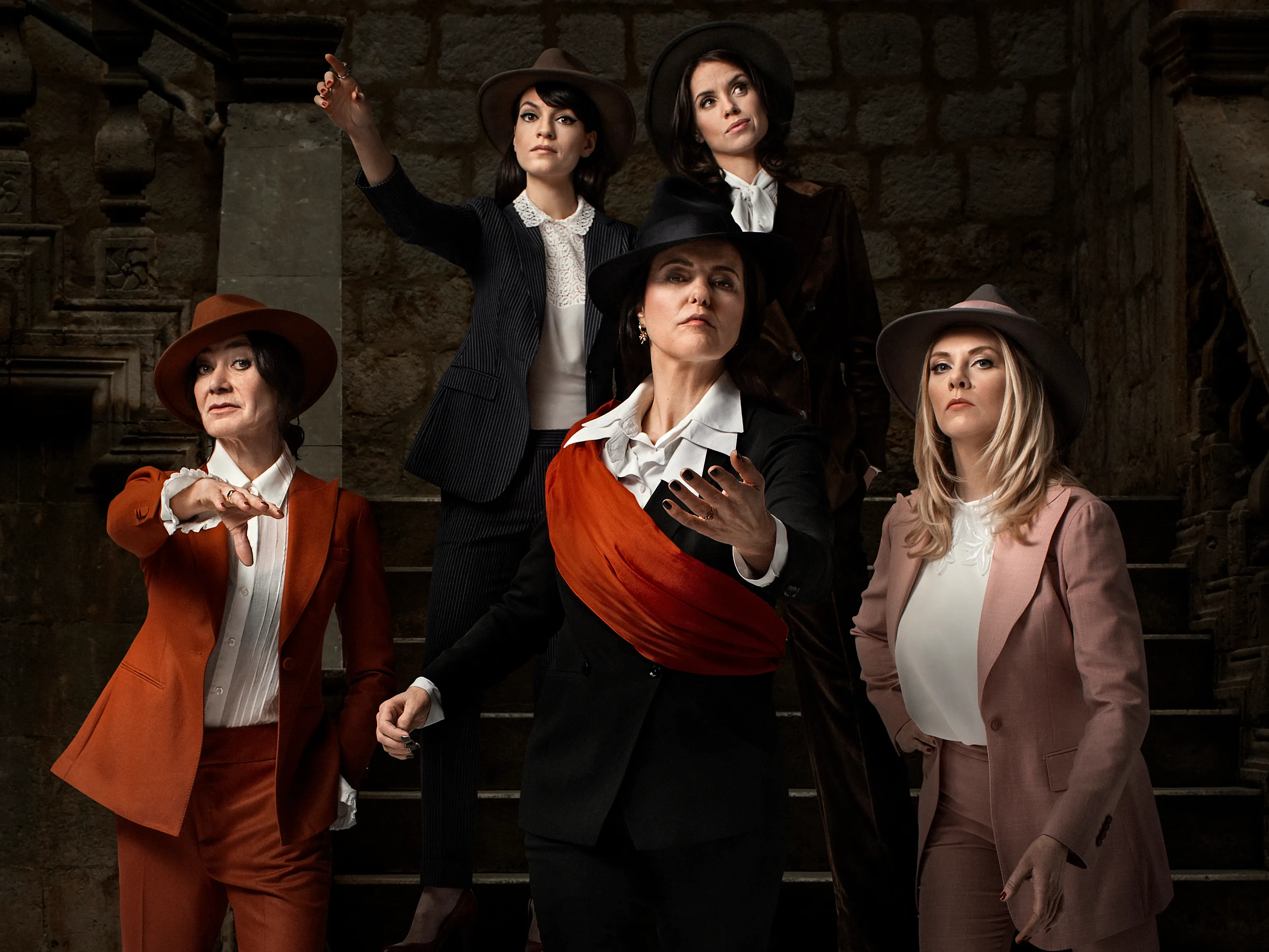 verleiders female liggend copyright fotografie paul posse hardromancecom bewerking retatchi amsterdam