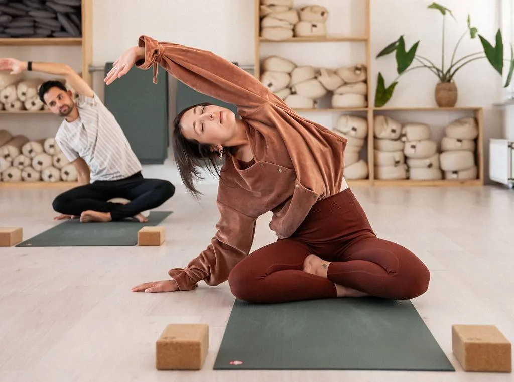 YogaStudioVeenendaal_CatchTheWaveConcepts_maart2025-11