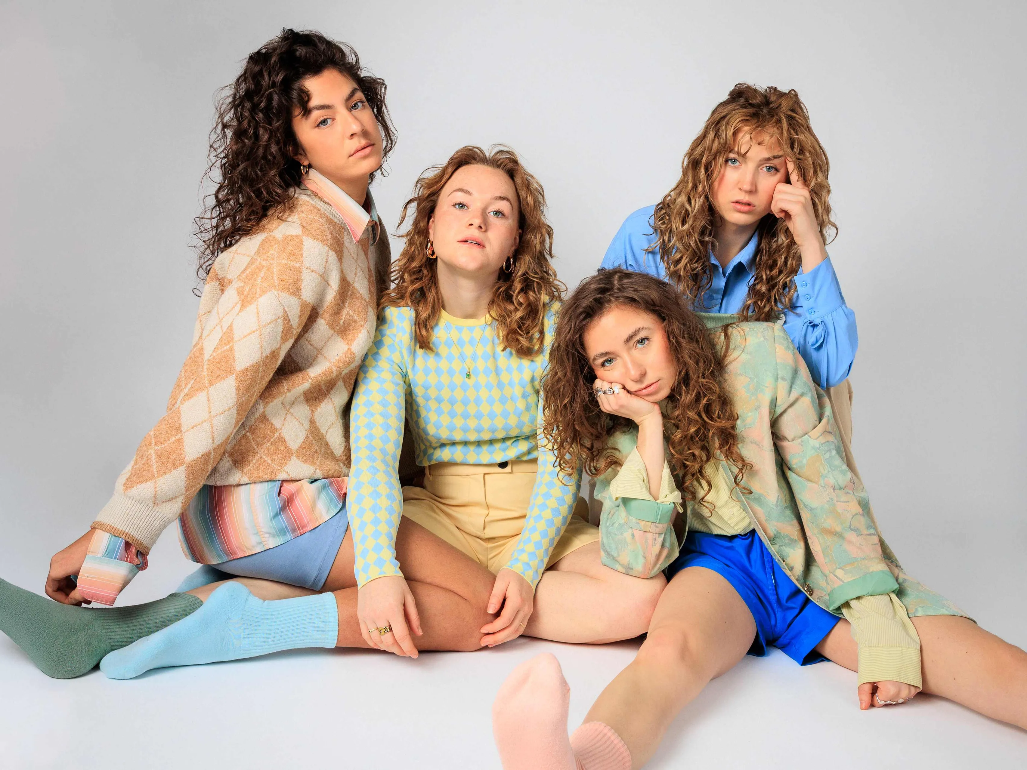 DeMeute-Liggend-copyright-Liza_Kollau