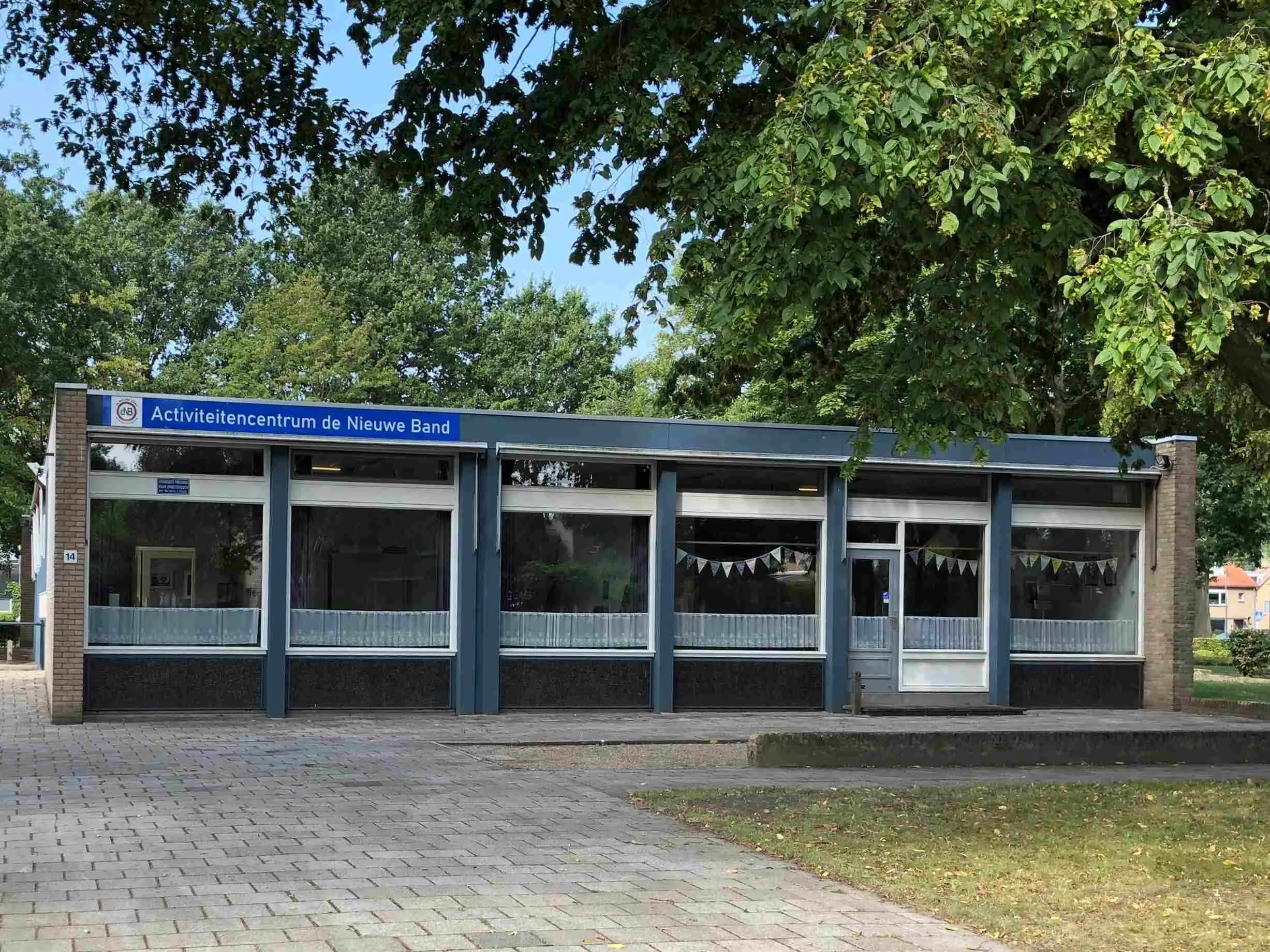 de nieuwe band voorzijde