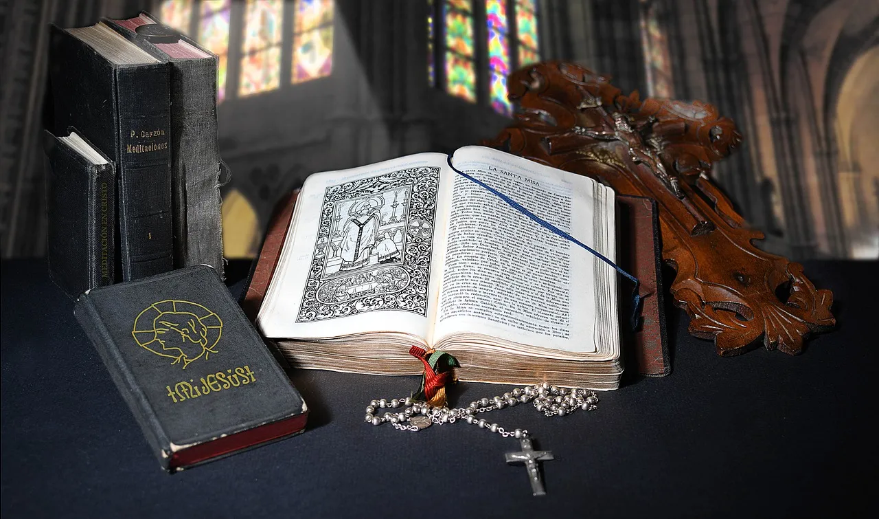 devotionalia javiermarting via pixabay