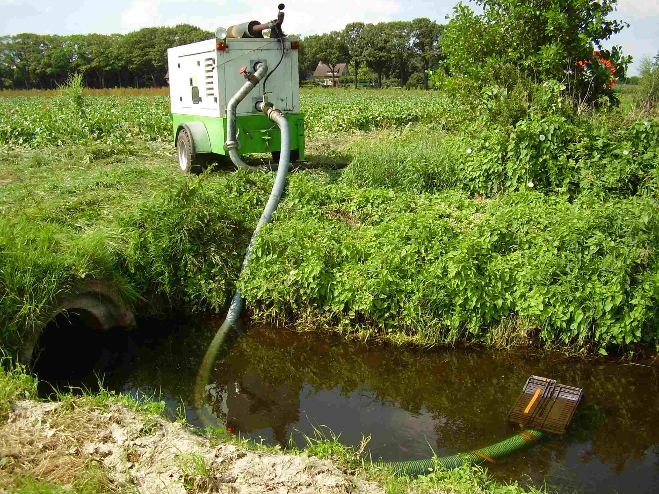 droogte pomp oppervlaktewater