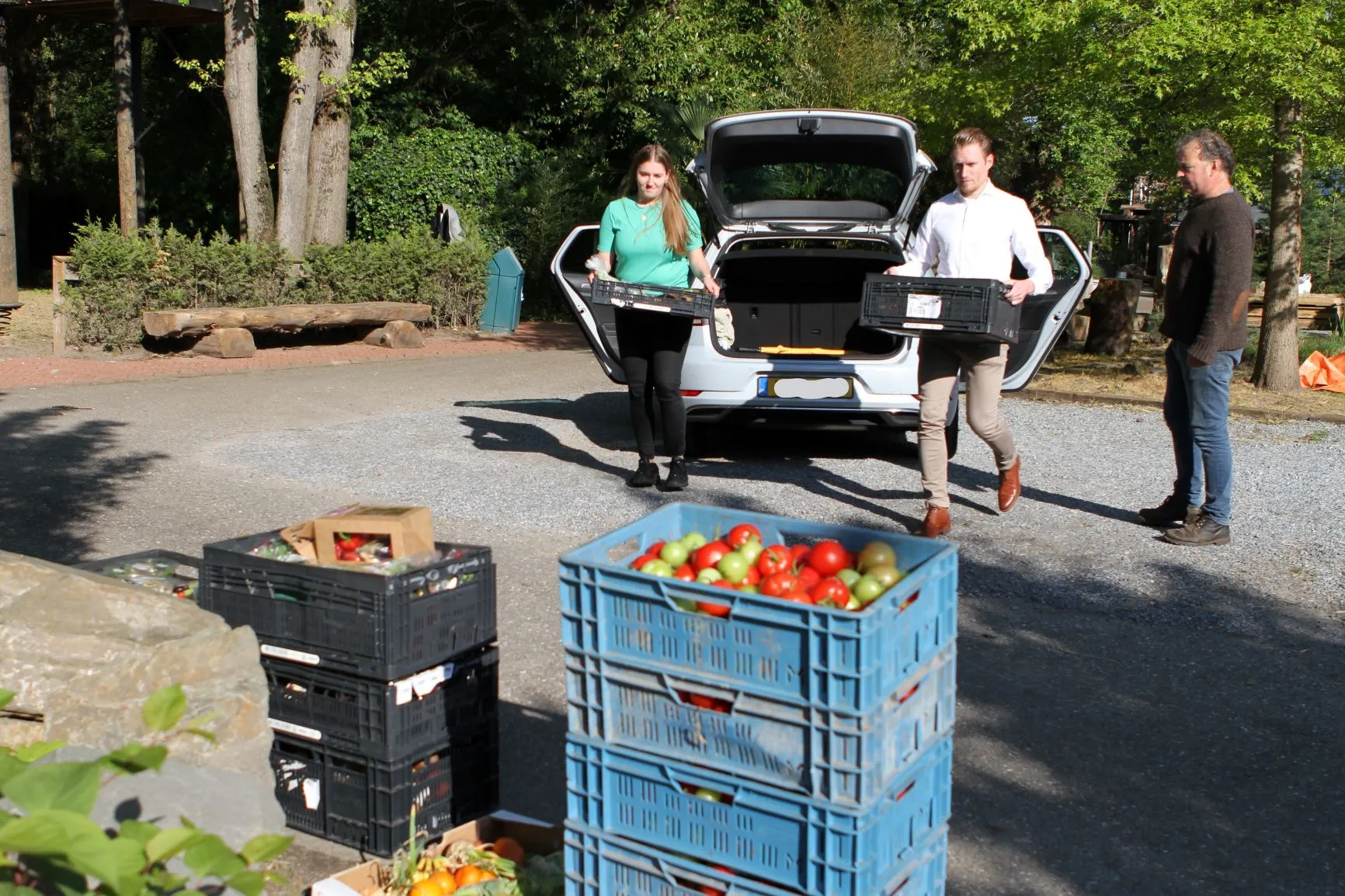 jumbo brengt fruit naar zoo