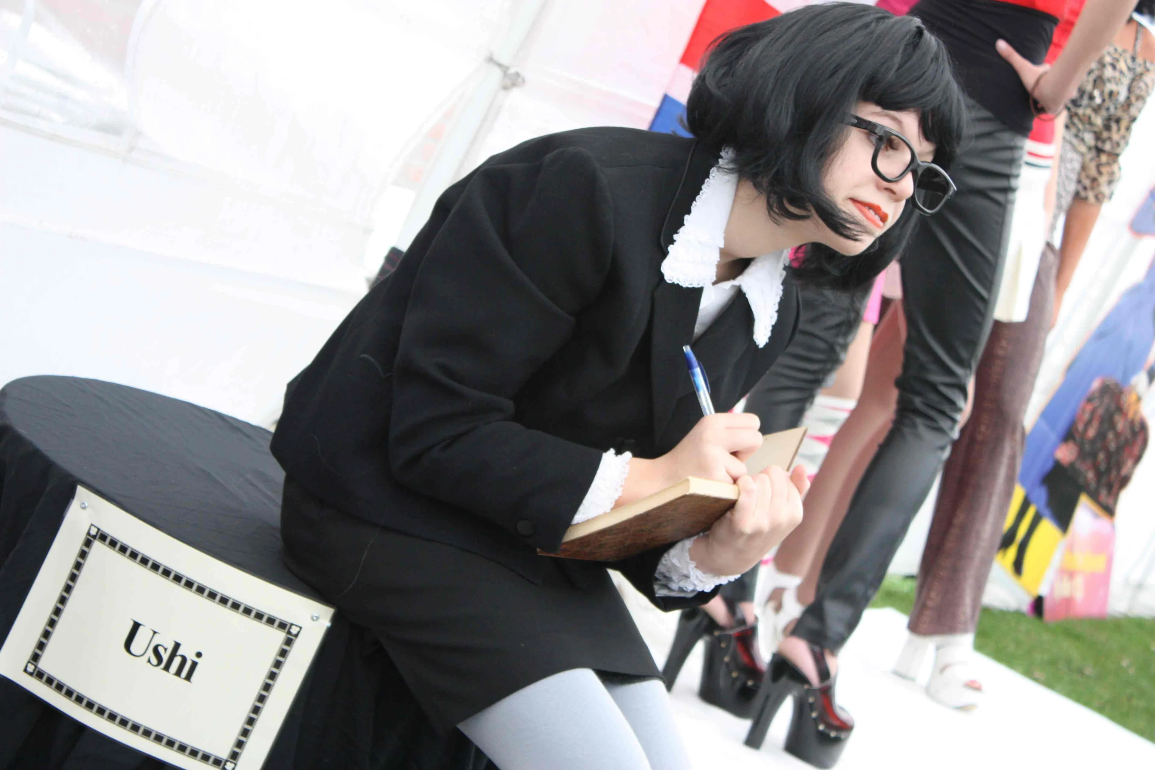 levend standbeeld ushi