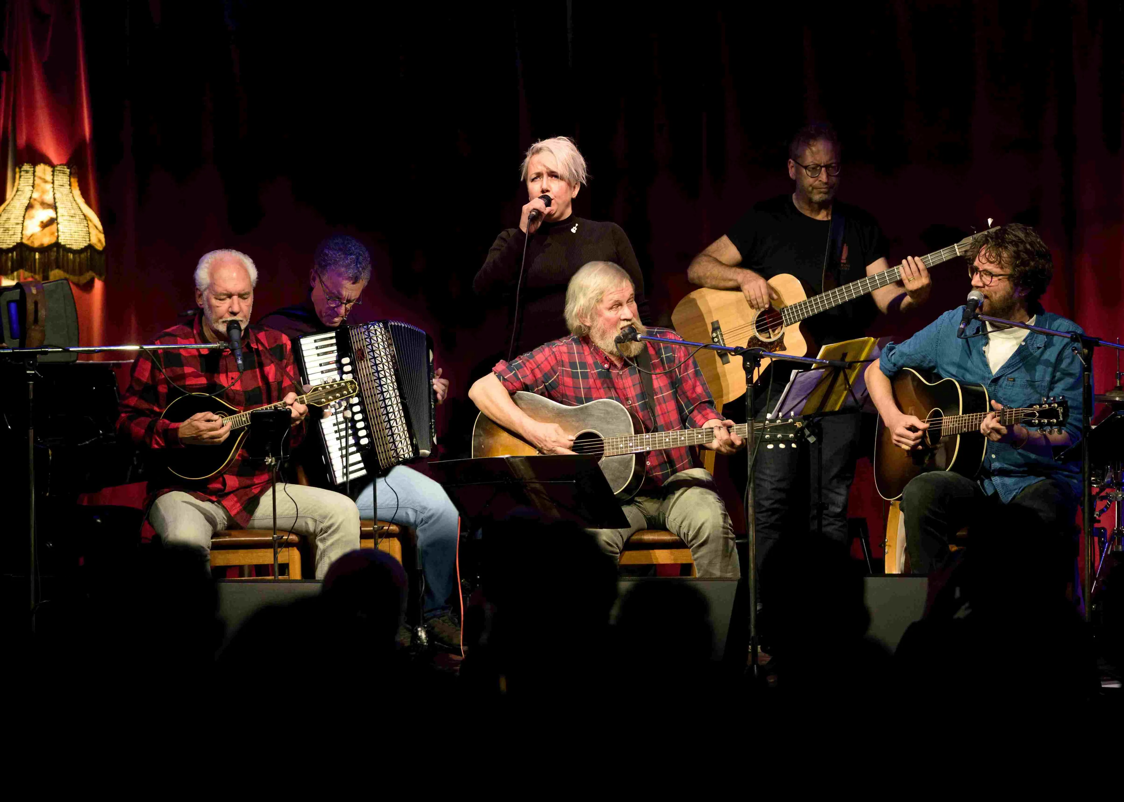 mannen met baarden zingen gospels 2023